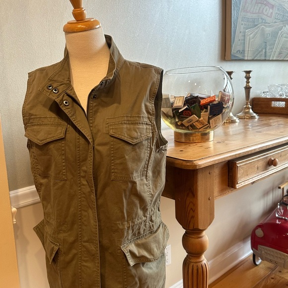 Banana Republic Jackets & Blazers - Banana Republic Khaki Vest